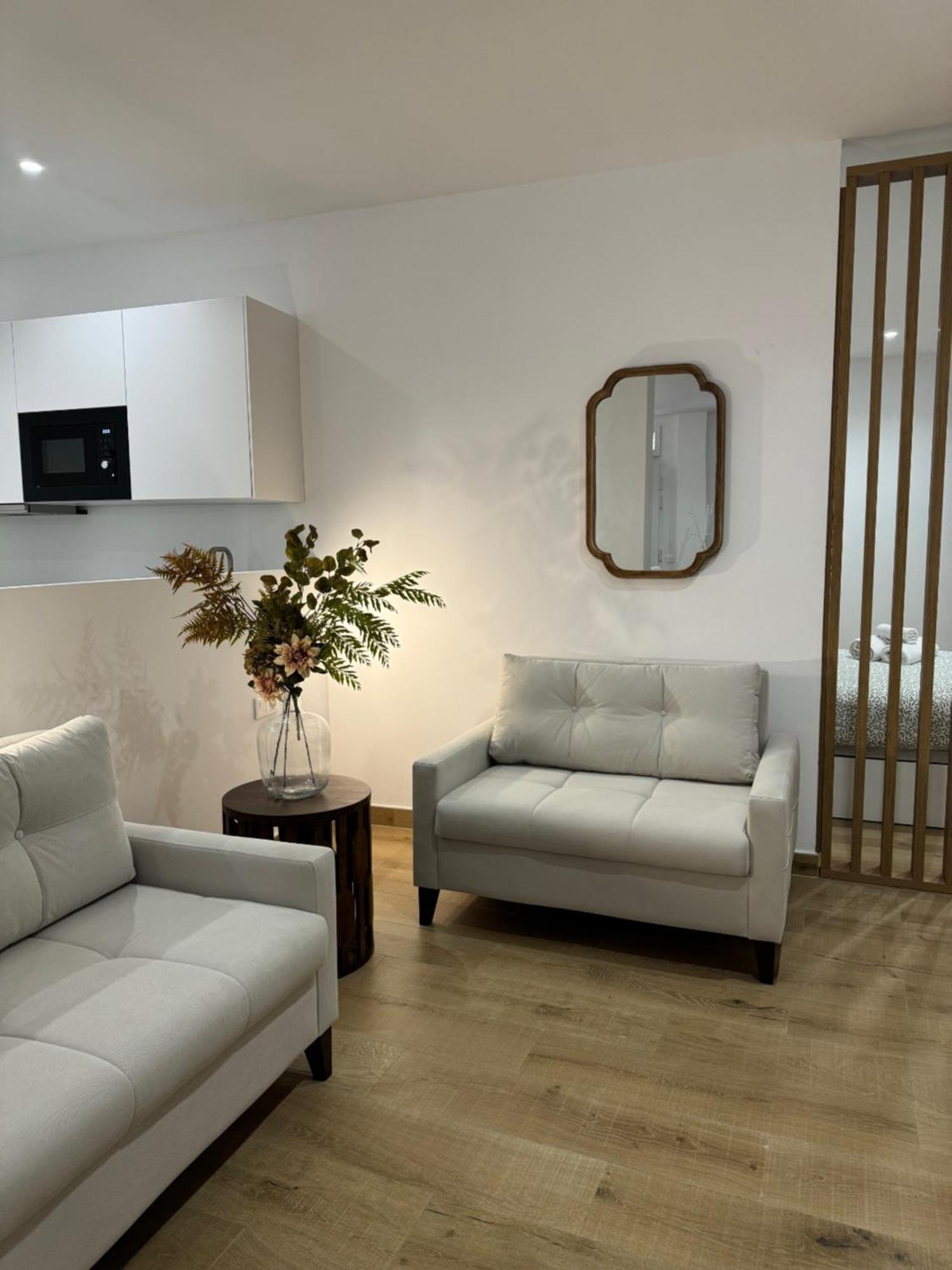 Alderete Suites Малага Екстериор снимка